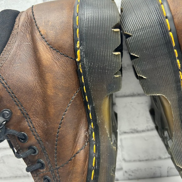 Dr. Martens Vintage Made in England Chunky Leather Brown Lace Up Boot Y2K Sz UK8 main image 10